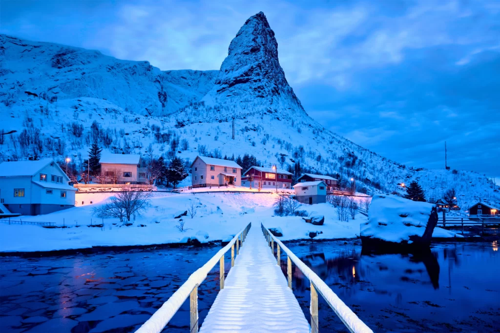 Reine, Norway - The Most Beautiful Norwegian Town
